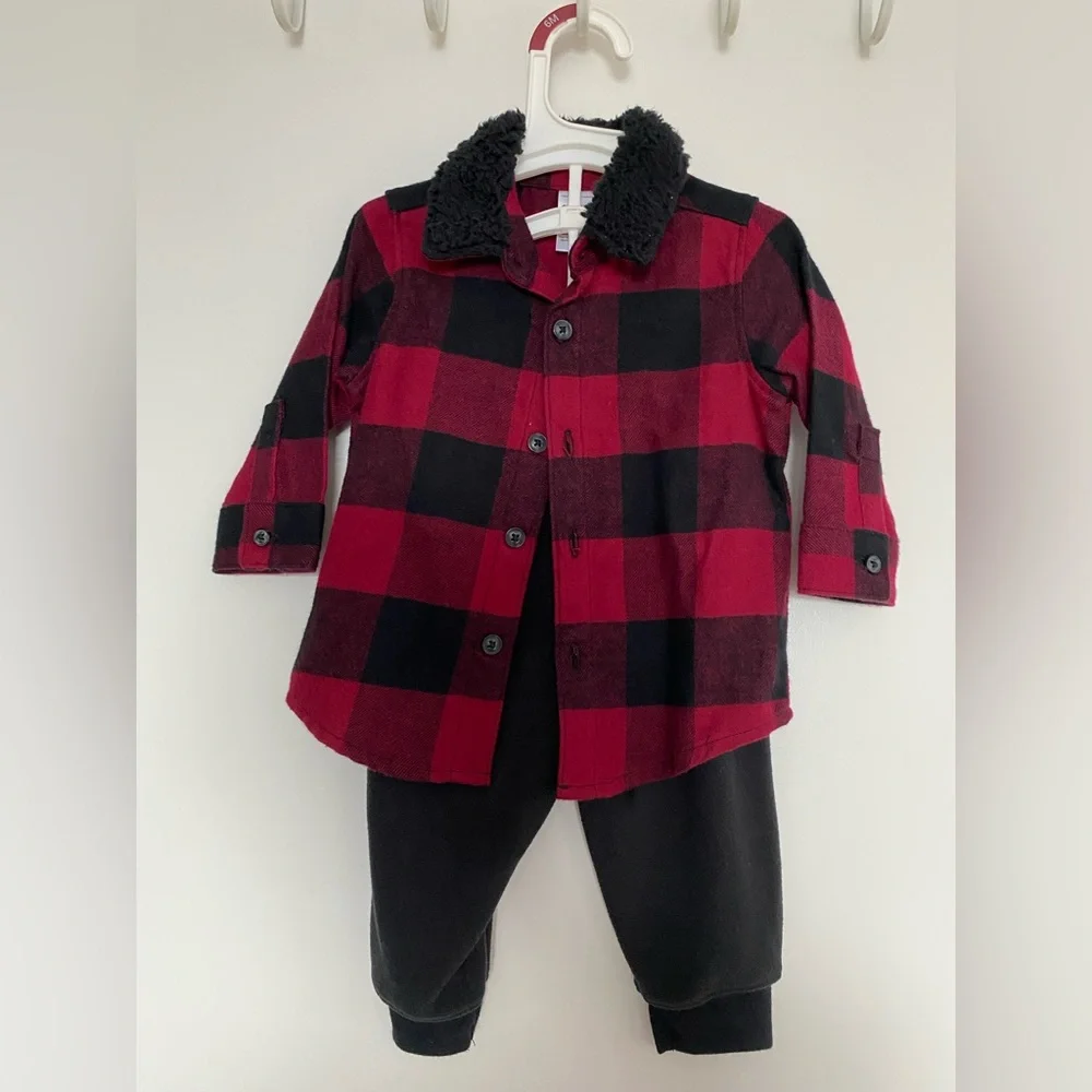 Cozy Carter’s 6M Plaid Flannel Shacket & Pants Set